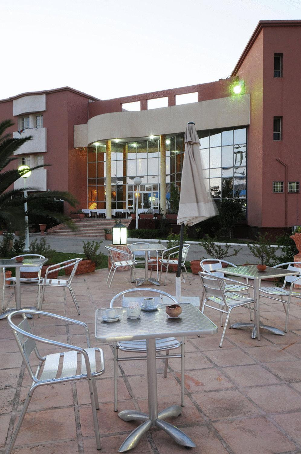 Hotel du Parc Tunis Extérieur photo